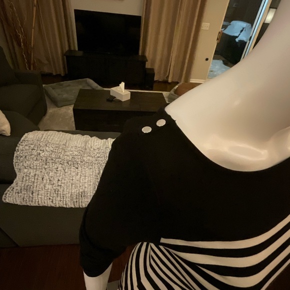 DONATED - Picture 4 of 6